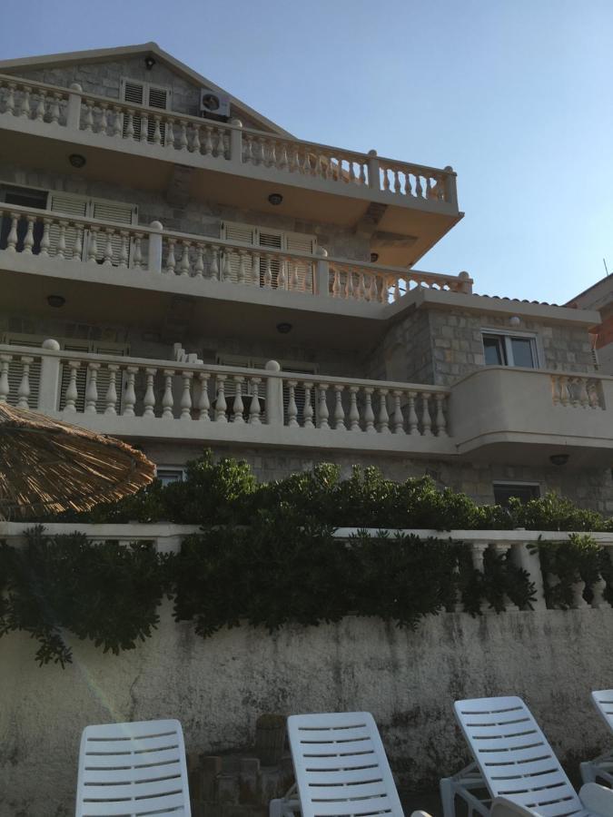 Apartments Palace Mira Mare Tivat Extérieur photo