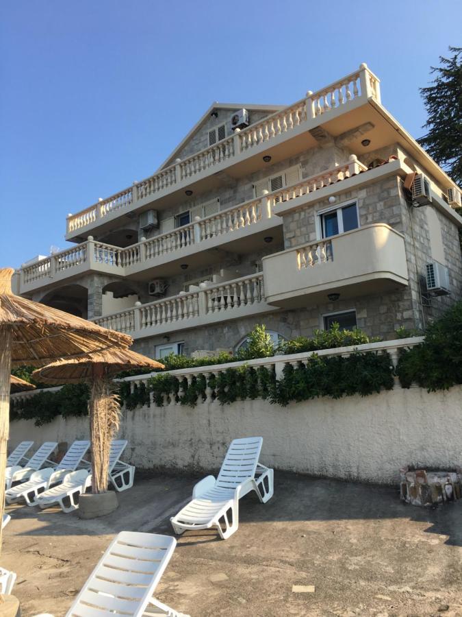 Apartments Palace Mira Mare Tivat Extérieur photo