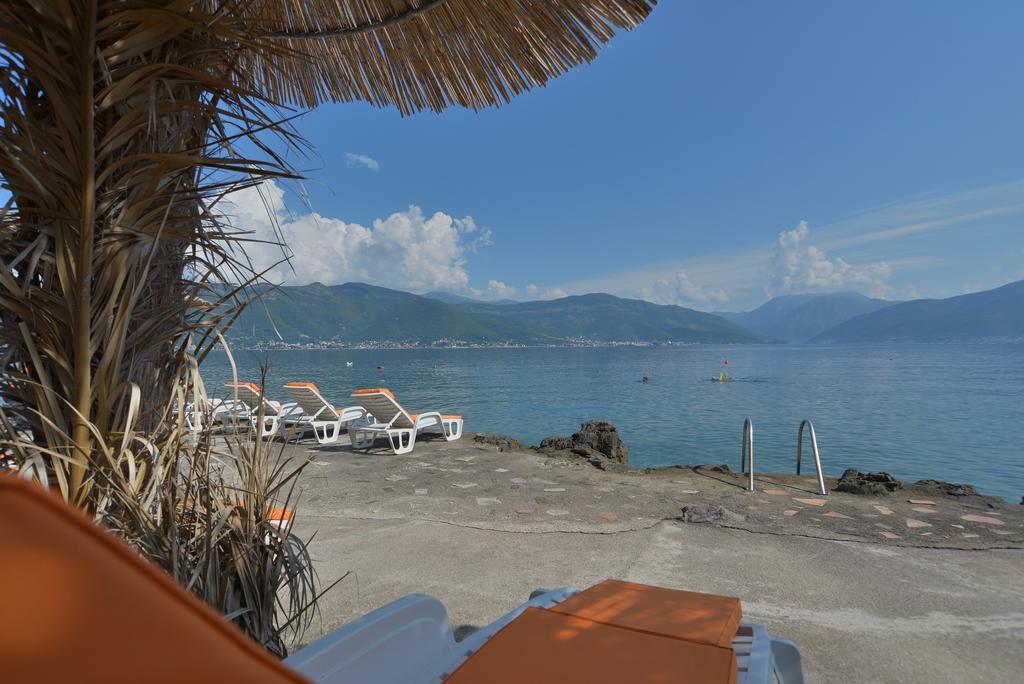 Apartments Palace Mira Mare Tivat Extérieur photo