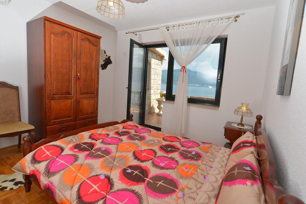 Apartments Palace Mira Mare Tivat Extérieur photo