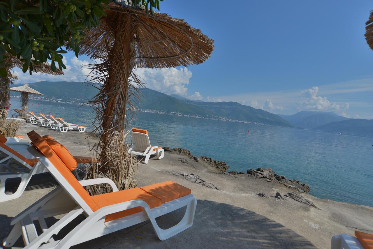 Apartments Palace Mira Mare Tivat Extérieur photo